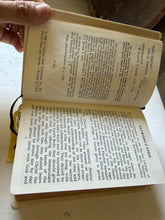 Load image into Gallery viewer, St. Joseph Daily Missal &amp; Hymnal
