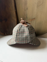 Load image into Gallery viewer, Vintage Deerstalker Hat
