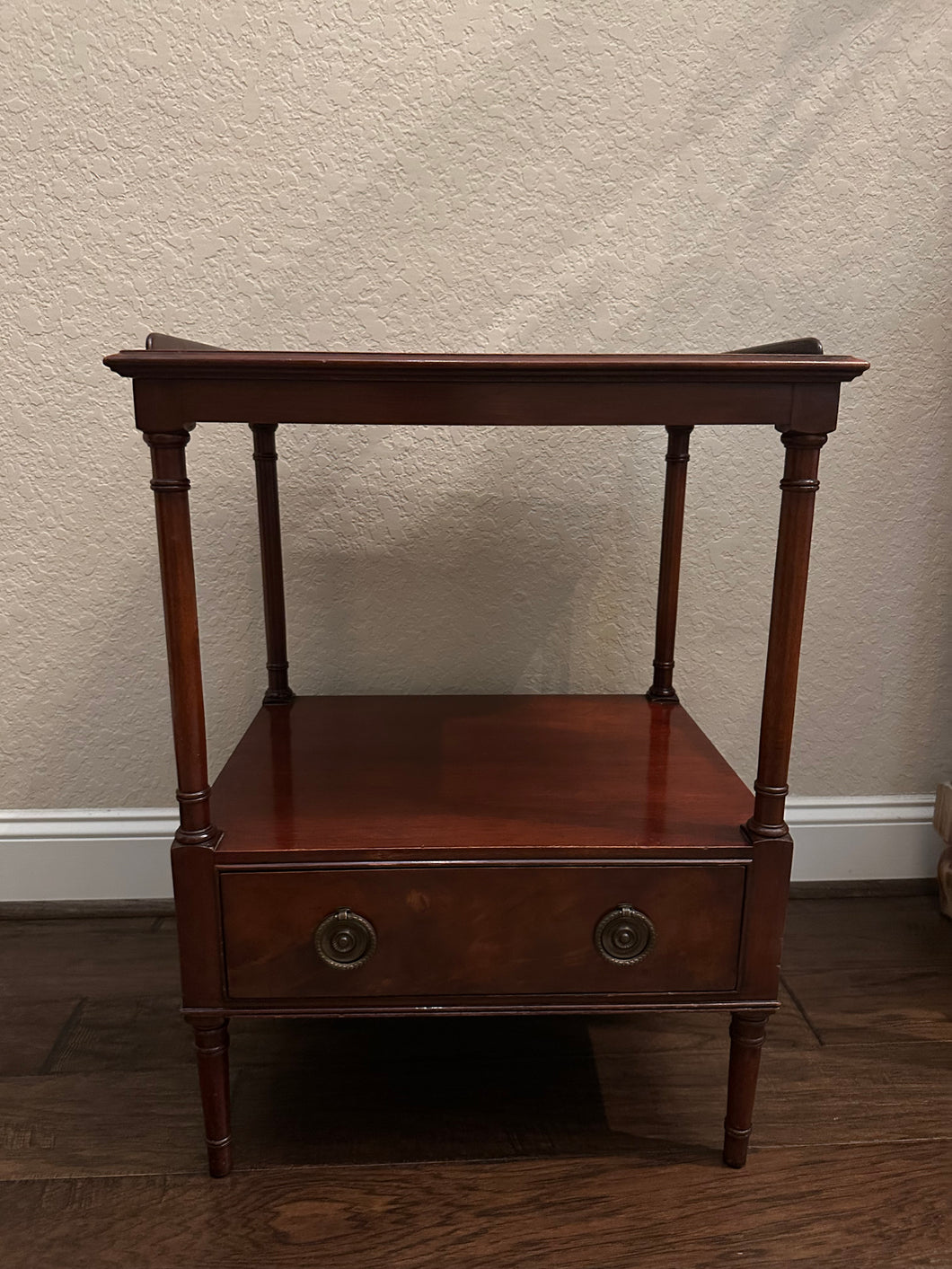 Vintage Mahogany Hendredon End Tabel