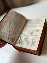 Load image into Gallery viewer, Saint Joseph "Continuous" Sunday Missal
