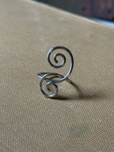 Load image into Gallery viewer, Artisan Spiral Ring
