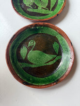 Load image into Gallery viewer, Vintage Mexican Pottery Plate Set
