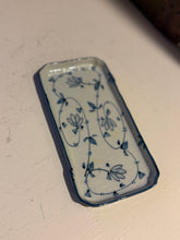 Load image into Gallery viewer, Vintage Japanese Chinoiserie Dish
