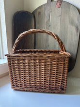 Load image into Gallery viewer, Wicker Wine Bottle Holder
