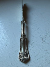 Load image into Gallery viewer, WM A Rogers Silverplate Twisted Handle Butter Knife
