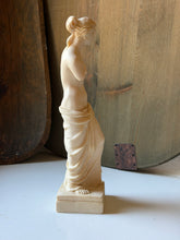 Load image into Gallery viewer, Vintage Venus de Milo Statue
