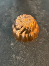 Load image into Gallery viewer, Vintage Copper Korean Jello Mold

