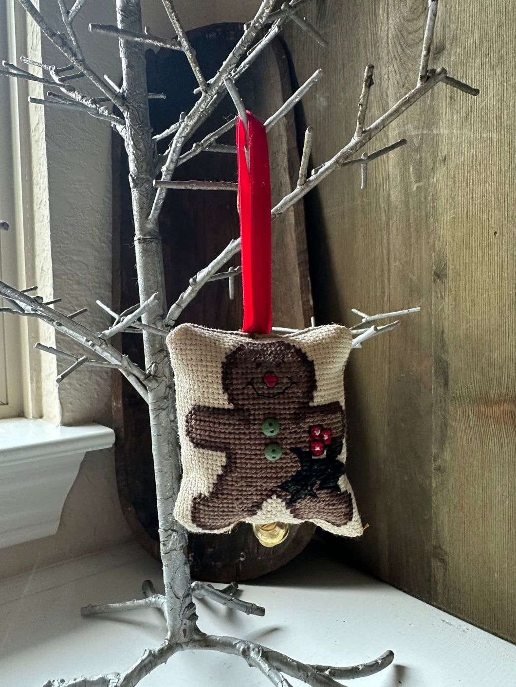 Counter Cross Stitch Gingerbread Man D