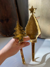 Load image into Gallery viewer, Tree Stocking Holder A
