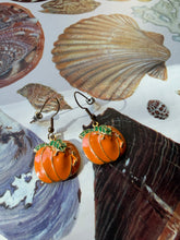 Load image into Gallery viewer, Vintage Pumpkin Earrings
