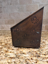 Load image into Gallery viewer, Fleur De Lis Metal Desk Organizer
