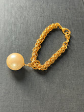 Load image into Gallery viewer, Vintage Liz Claiborne Pearl Bracelet
