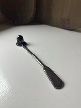 Load image into Gallery viewer, Silverplated Candle Snuffer
