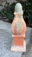 Load image into Gallery viewer, Terra Cotta Finial
