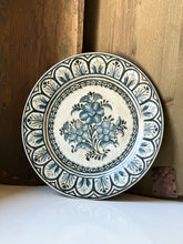 Load image into Gallery viewer, Blue Floral Plate
