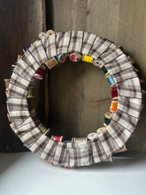 Load image into Gallery viewer, Spool Wreath
