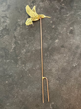 Load image into Gallery viewer, Embossed Hummingbird Planter Stake
