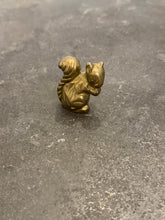Load image into Gallery viewer, Vintage Brass Squirrel
